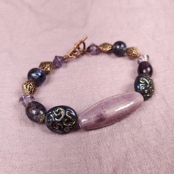 🦋 Purple and Copper Beaded Bracelet 🦋1/$14~2/$24~3/$30🦋 - Picture 2 of 7